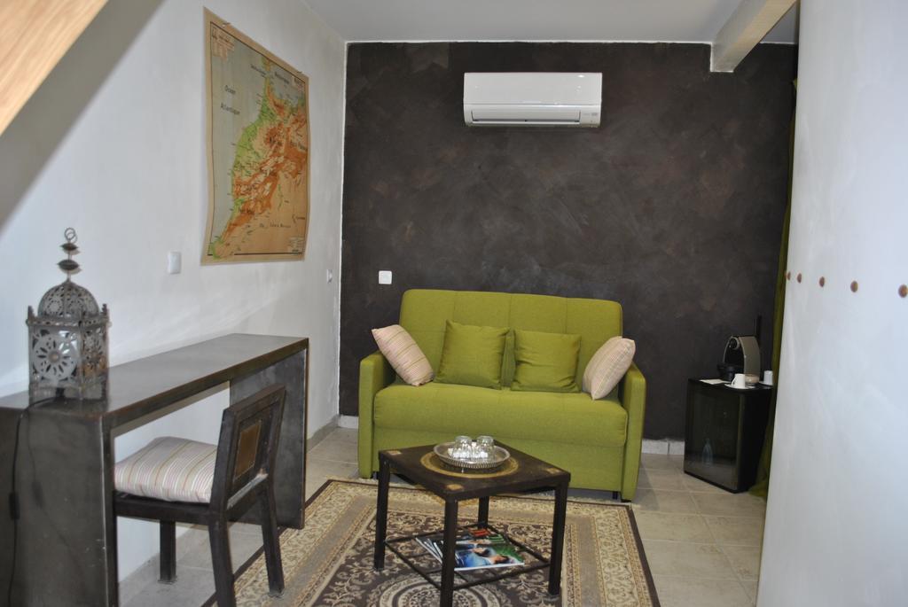 Le Ryad Boutique Hotel Marsella Habitación foto